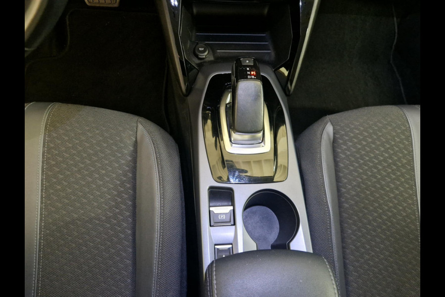Peugeot e-2008 EV Allure 50 kWh | Navigatie | Adaptieve Cruise Control | Achteruitrijcamera | Parkeersensoren voor en achter