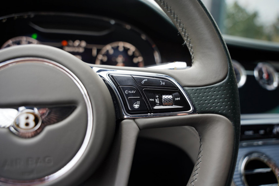 Bentley Continental GT 6.0 W12 100Th Anniversary Rotating Display Massage Nachtzicht