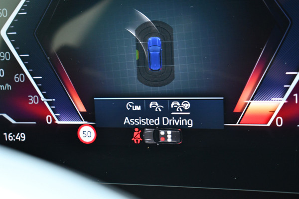 BMW X1 xDrive30e M-Sport Pano ACC Trekh HUD H/K 360-cam El-zetels