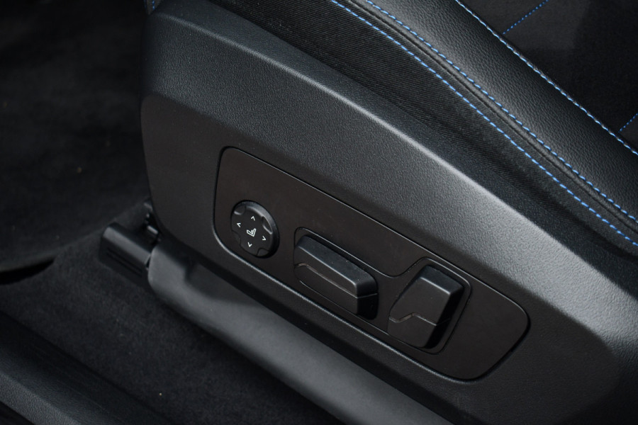 BMW X1 xDrive30e M-Sport Pano ACC Trekh HUD H/K 360-cam El-zetels