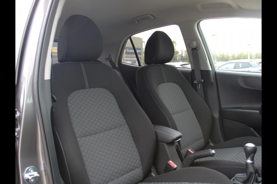 Kia Picanto 1.0 DPI ExecutiveLine | Trekhaak | All Season banden | 1814km | Als NIEUW Kia Picanto 1.0 DPI ExecutiveLine | Trekhaak | All Season banden | 1814km | Als NIEUW