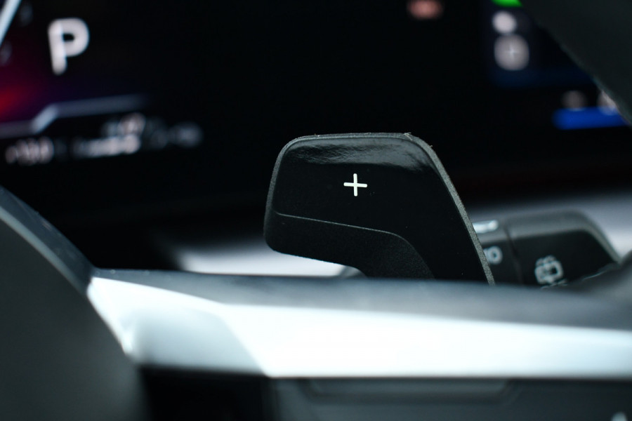 BMW X1 xDrive30e M-Sport Pano ACC Trekh HUD H/K 360-cam El-zetels