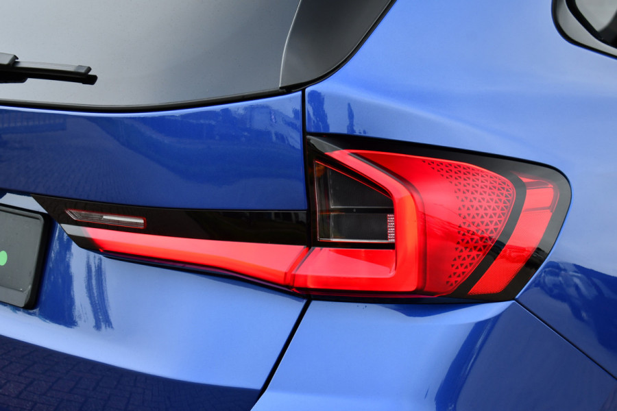 BMW X1 xDrive30e M-Sport Pano ACC Trekh HUD H/K 360-cam El-zetels