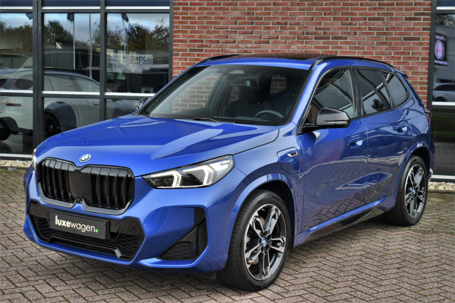 BMW X1 xDrive30e M-Sport Pano ACC Trekh HUD H/K 360-cam El-zetels