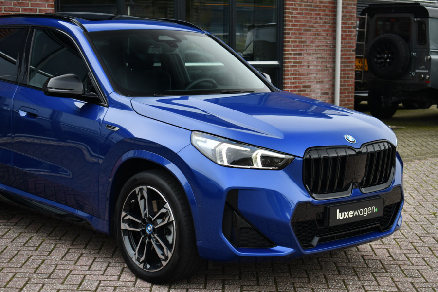 BMW X1 xDrive30e M-Sport Pano ACC Trekh HUD H/K 360-cam El-zetels