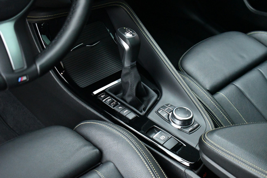 BMW X2 xDrive25e M-Sport Goldplay Pano ACC HUD Camera M-zetels
