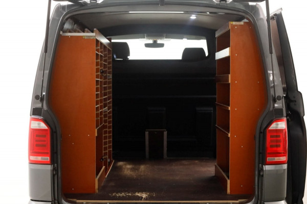 Volkswagen Transporter T6 2.0 TDI 150pk L1H1 Highline LED/ACC/Camera/Achterklep 01-2019