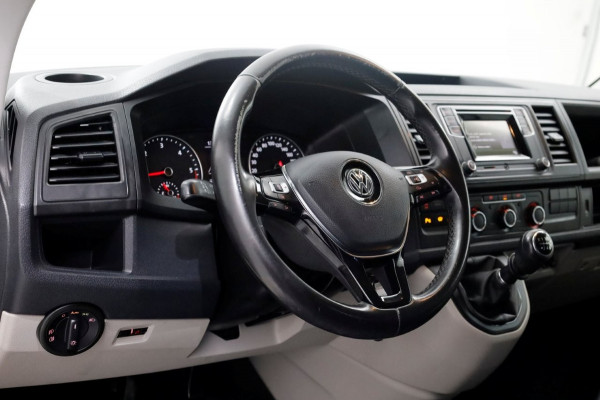 Volkswagen Transporter T6 2.0 TDI 150pk L1H1 Highline LED/ACC/Camera/Achterklep 01-2019