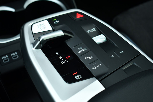 BMW X1 xDrive30e M-Sport Pano ACC Trekh HUD H/K 360-cam El-zetels