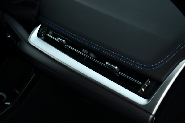 BMW X1 xDrive30e M-Sport Pano ACC Trekh HUD H/K 360-cam El-zetels