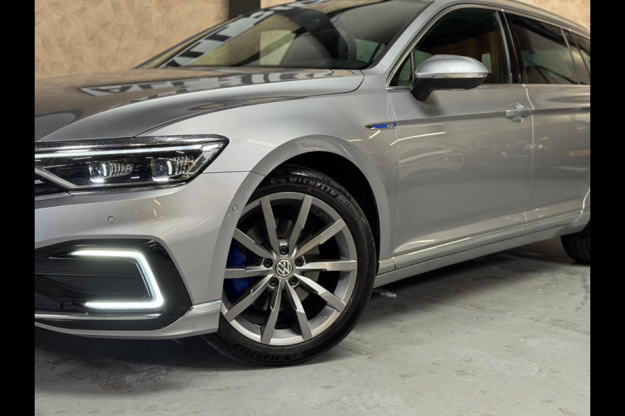 Volkswagen Passat Variant 1.4 TSI PHEV GTE Business R Line | Pano | Standkachel | Trekhaak | keyless | memory Seats |Dynaudio