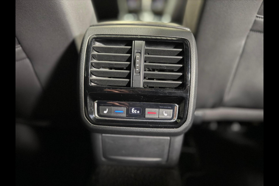 Volkswagen Passat Variant 1.4 TSI PHEV GTE Business R Line | Pano | Standkachel | Trekhaak | keyless | memory Seats |Dynaudio