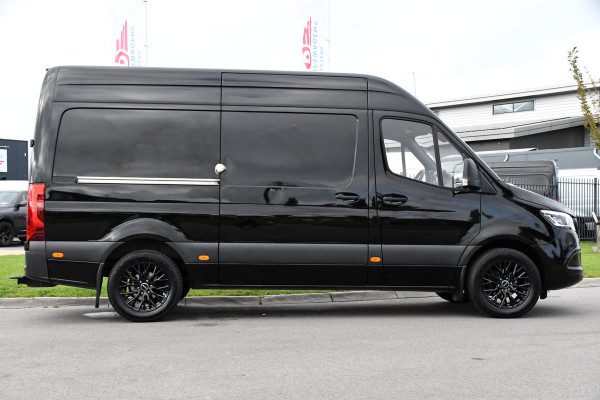 Mercedes-Benz Sprinter 317 1.9 CDI L2H2 RWD Black Edition Camera, Cruise, Carplay, Standkachel, LED, Automaat, Stoelverwarming, Trekhaak, Uniek!