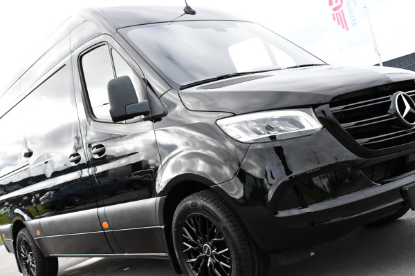 Mercedes-Benz Sprinter 317 1.9 CDI L2H2 RWD Black Edition Camera, Cruise, Carplay, Standkachel, LED, Automaat, Stoelverwarming, Trekhaak, Uniek!
