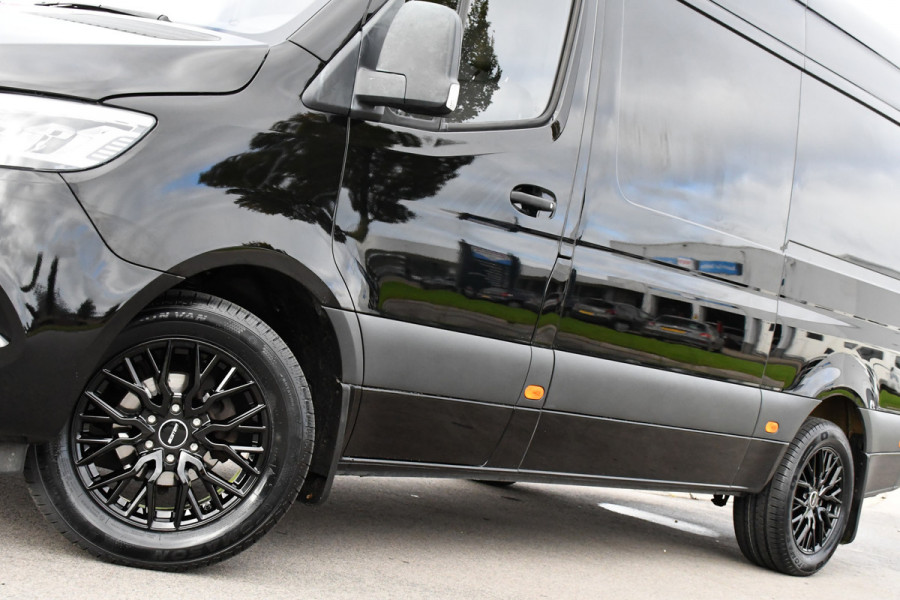Mercedes-Benz Sprinter 317 1.9 CDI L2H2 RWD Black Edition Camera, Cruise, Carplay, Standkachel, LED, Automaat, Stoelverwarming, Trekhaak, Uniek!