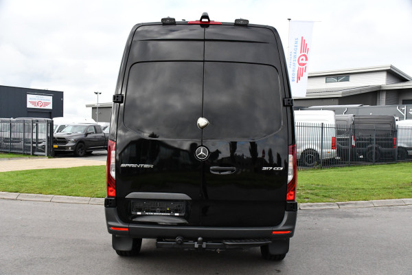 Mercedes-Benz Sprinter 317 1.9 CDI L2H2 RWD Black Edition Camera, Cruise, Carplay, Standkachel, LED, Automaat, Stoelverwarming, Trekhaak, Uniek!