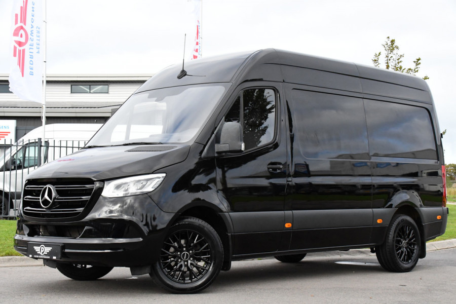 Mercedes-Benz Sprinter 317 1.9 CDI L2H2 RWD Black Edition Camera, Cruise, Carplay, Standkachel, LED, Automaat, Stoelverwarming, Trekhaak, Uniek!