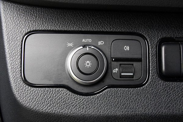 Mercedes-Benz Sprinter 317 1.9 CDI L2H2 RWD Black Edition Camera, Cruise, Carplay, Standkachel, LED, Automaat, Stoelverwarming, Trekhaak, Uniek!