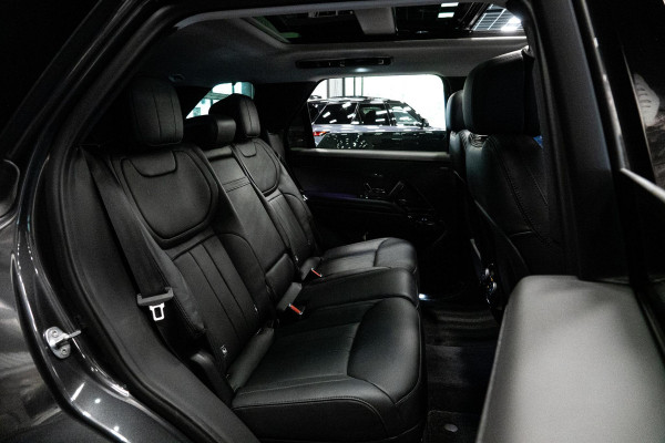 Land Rover Range Rover Sport D300 HSE Dynamic *Meridian / Luchtvering / Stoelventilatie / Panorama / HUD / Surround View* Land Rover Range Rover Sport D300 HSE Dynamic *Meridian / Luchtvering / Stoelventilatie / Panorama / HUD / Surround View*