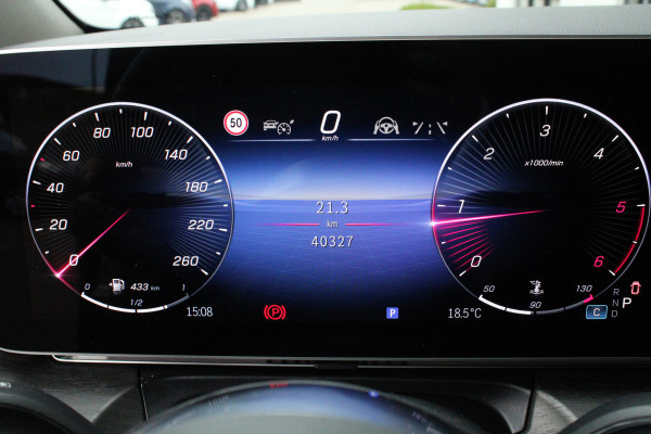 Mercedes-Benz V-Klasse 300d / XXL / DC / Edition / 2x Elec Schuifdeur / 360 Camera / Vol Opties / NIEUWSTAAT