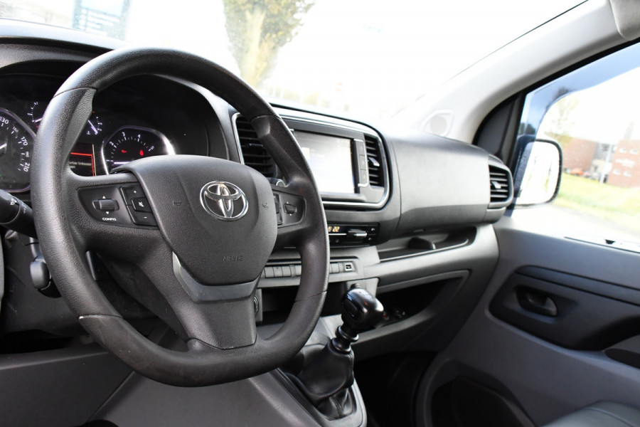 Toyota ProAce Worker 2.0 D-4D Professional Full Options, Camera, Cruise, 2 x Schuifdeur, Clima, Keyless, Multimedia, Trekhaak, Sensoren, 150pk, Uniek!