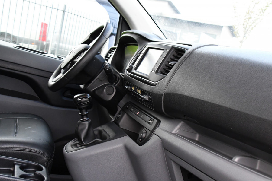 Toyota ProAce Worker 2.0 D-4D Professional Full Options, Camera, Cruise, 2 x Schuifdeur, Clima, Keyless, Multimedia, Trekhaak, Sensoren, 150pk, Uniek!