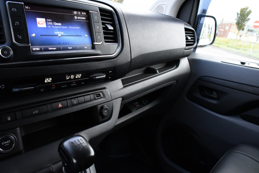 Toyota ProAce Worker 2.0 D-4D Professional Full Options, Camera, Cruise, 2 x Schuifdeur, Clima, Keyless, Multimedia, Trekhaak, Sensoren, 150pk, Uniek!