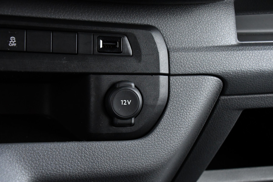Toyota ProAce Worker 2.0 D-4D Professional Full Options, Camera, Cruise, 2 x Schuifdeur, Clima, Keyless, Multimedia, Trekhaak, Sensoren, 150pk, Uniek!