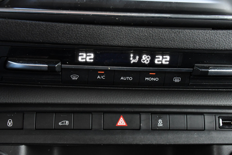 Toyota ProAce Worker 2.0 D-4D Professional Full Options, Camera, Cruise, 2 x Schuifdeur, Clima, Keyless, Multimedia, Trekhaak, Sensoren, 150pk, Uniek!