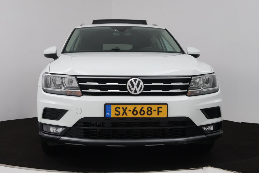 Volkswagen Tiguan Allspace 1.4 TSI Comfortline Business 7p. (PANORAMADAK, TREKHAAK, CAMERA, STOELVERWARMING, DIGITALE COCKPIT)