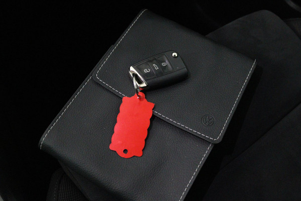 Volkswagen Tiguan Allspace 1.4 TSI Comfortline Business 7p. (PANORAMADAK, TREKHAAK, CAMERA, STOELVERWARMING, DIGITALE COCKPIT)