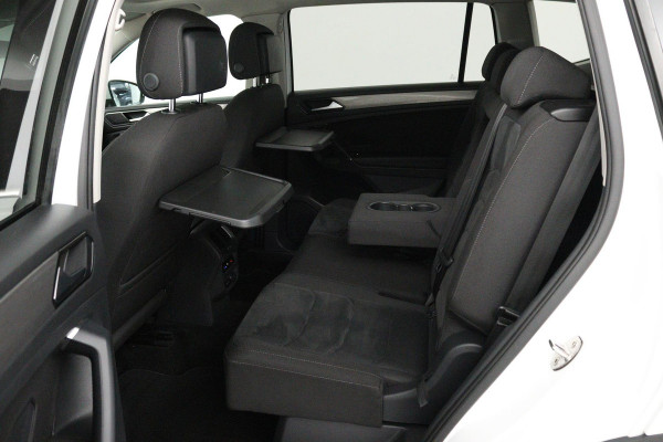 Volkswagen Tiguan Allspace 1.4 TSI Comfortline Business 7p. (PANORAMADAK, TREKHAAK, CAMERA, STOELVERWARMING, DIGITALE COCKPIT)