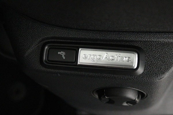 Volkswagen Tiguan Allspace 1.4 TSI Comfortline Business 7p. (PANORAMADAK, TREKHAAK, CAMERA, STOELVERWARMING, DIGITALE COCKPIT)