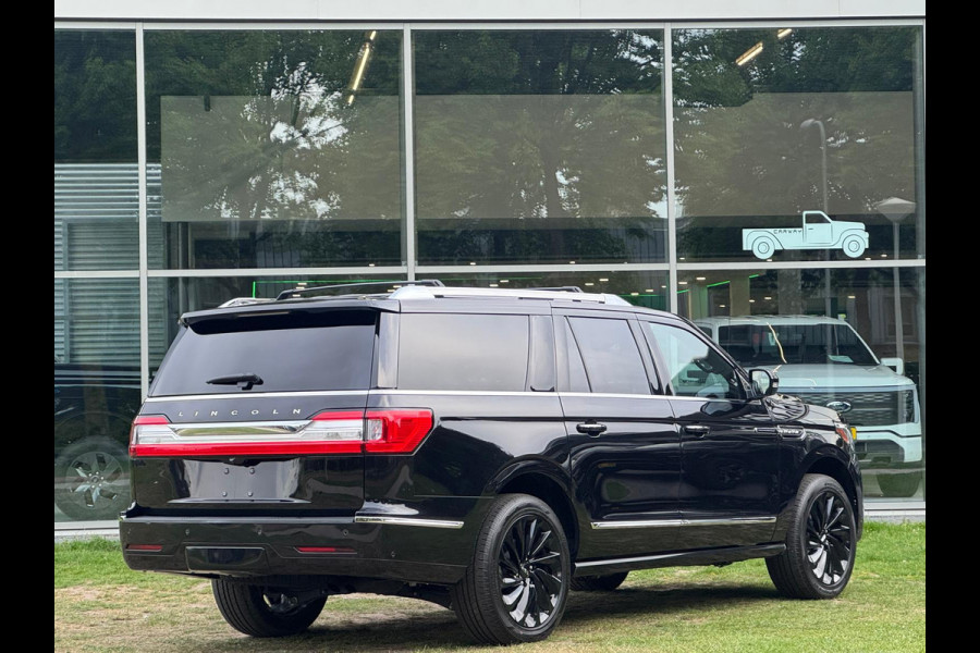 Lincoln Navigator 3.5L V6 Lang Black Label