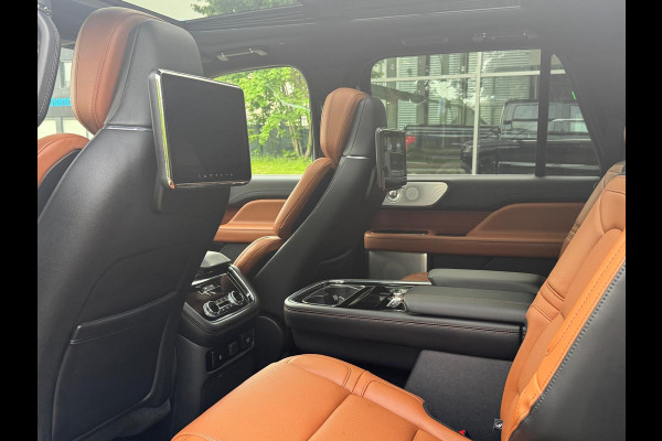 Lincoln Navigator 3.5L V6 Lang Black Label