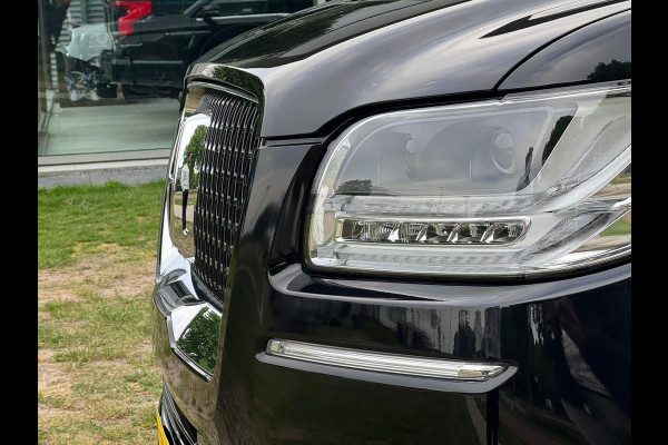 Lincoln Navigator 3.5L V6 Lang Black Label