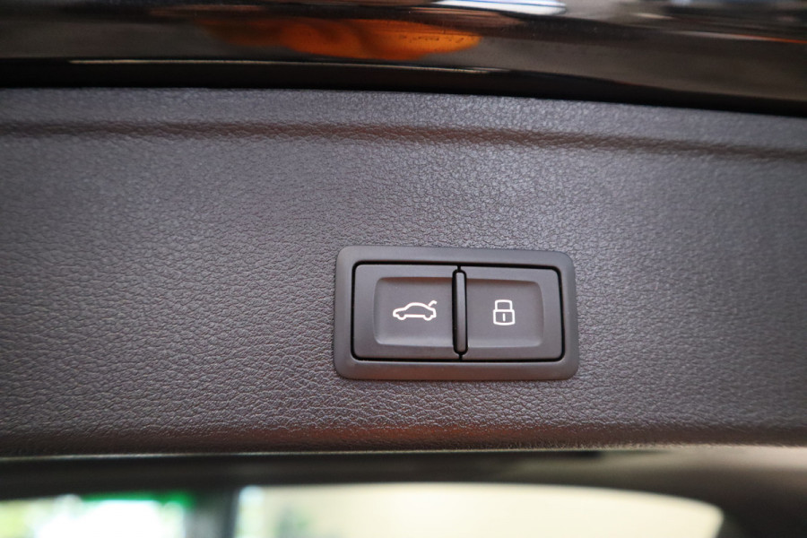 Audi A4 Avant 40 TFSI S edition ACC Carplay/Android Elec ramen Start&Stop