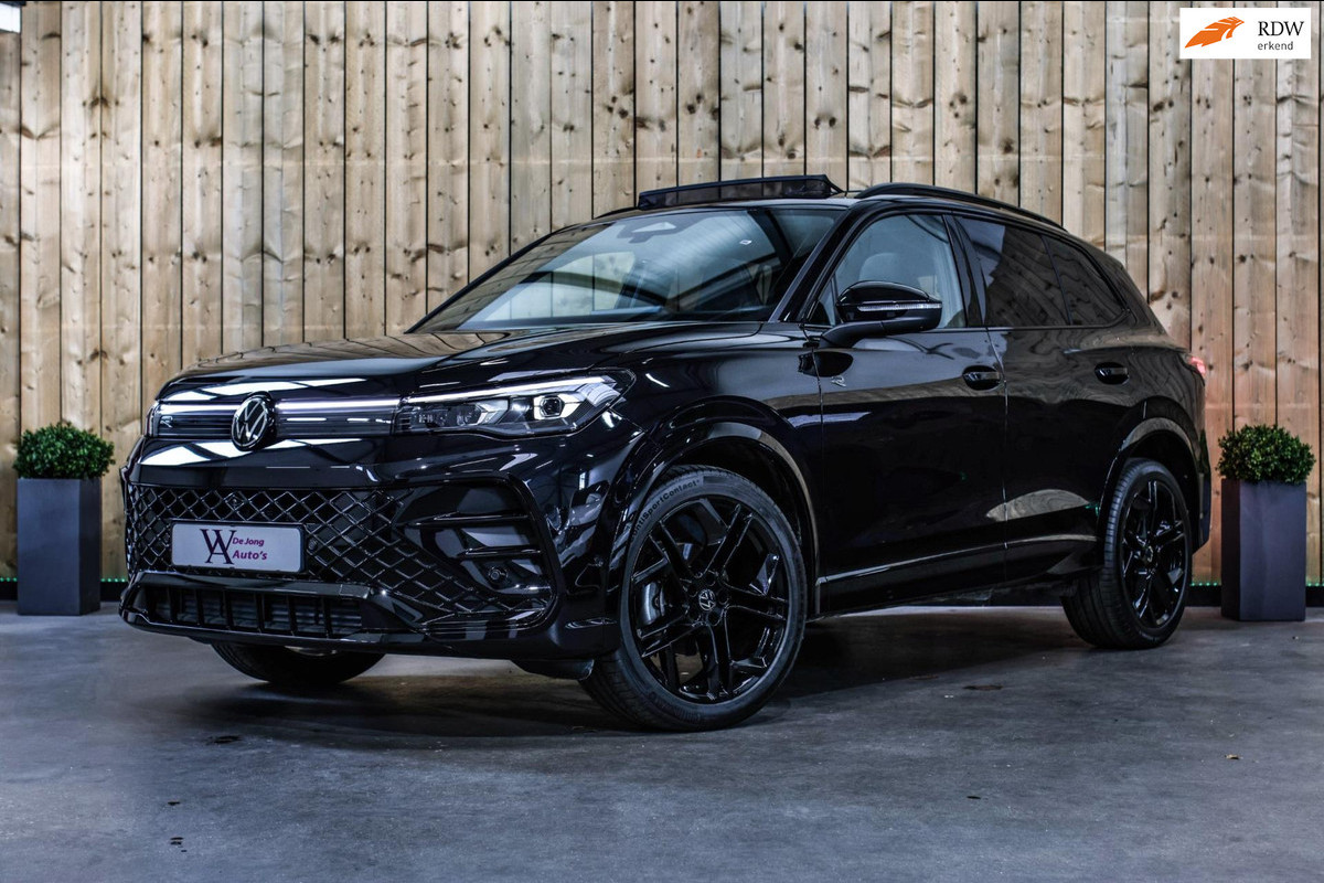 Volkswagen Tiguan 1.5 eTSI R-Line *Pano*H/K*360 Camera*Head-Up*Keyless*Trekhaak* Volkswagen Tiguan 1.5 eTSI R-Line *Pano*H/K*360 Camera*Head-Up*Keyless*Trekhaak*