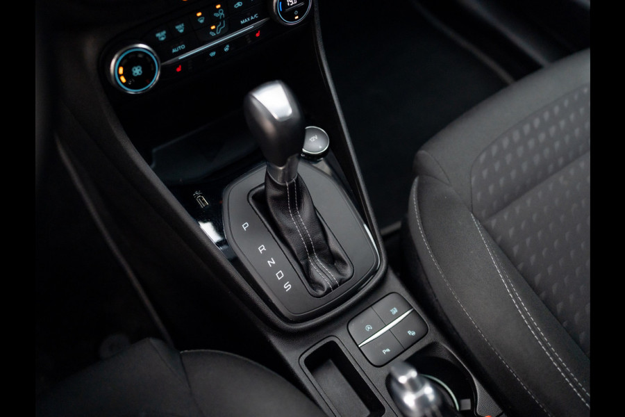 Ford Fiesta 1.0 EcoB. Aut. Titanium | Trekhaak | Stoel & Stuur verw. | Camera | Navi | PDC V&A | Prijs Rijklaar!!