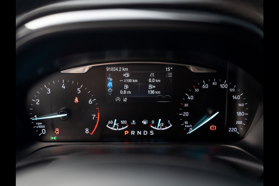 Ford Fiesta 1.0 EcoB. Aut. Titanium | Trekhaak | Stoel & Stuur verw. | Camera | Navi | PDC V&A | Prijs Rijklaar!!