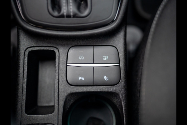 Ford Fiesta 1.0 EcoB. Aut. Titanium | Trekhaak | Stoel & Stuur verw. | Camera | Navi | PDC V&A | Prijs Rijklaar!!