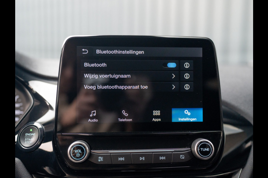 Ford Fiesta 1.0 EcoB. Aut. Titanium | Trekhaak | Stoel & Stuur verw. | Camera | Navi | PDC V&A | Prijs Rijklaar!!