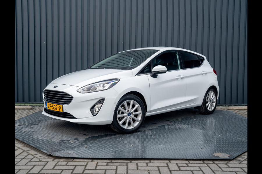 Ford Fiesta 1.0 EcoB. Aut. Titanium | Trekhaak | Stoel & Stuur verw. | Camera | Navi | PDC V&A | Prijs Rijklaar!!