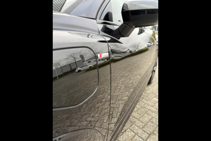 Audi Q3 Sportback 45 TFSI e S Edition| S Line!