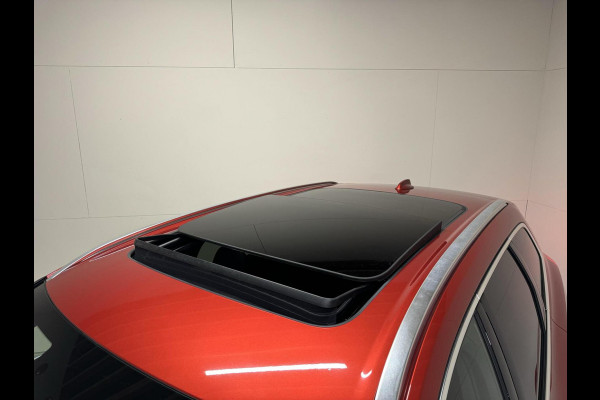 Volvo XC60 2.0 T8 Twin Engine AWD Pano Memory 360° HUD Autopilot Carplay Trekh. Volvo XC60 2.0 T8 Twin Engine AWD Pano Memory 360° HUD Autopilot Carplay Trekh.