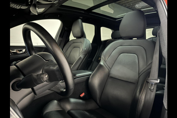 Volvo XC60 2.0 T8 Twin Engine AWD Pano Memory 360° HUD Autopilot Carplay Trekh. Volvo XC60 2.0 T8 Twin Engine AWD Pano Memory 360° HUD Autopilot Carplay Trekh.