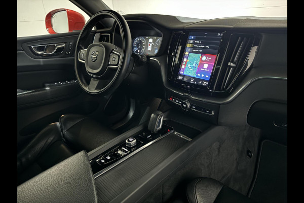 Volvo XC60 2.0 T8 Twin Engine AWD Pano Memory 360° HUD Autopilot Carplay Trekh. Volvo XC60 2.0 T8 Twin Engine AWD Pano Memory 360° HUD Autopilot Carplay Trekh.