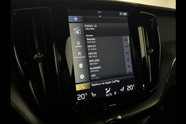 Volvo XC60 2.0 T8 Twin Engine AWD Pano Memory 360° HUD Autopilot Carplay Trekh. Volvo XC60 2.0 T8 Twin Engine AWD Pano Memory 360° HUD Autopilot Carplay Trekh.
