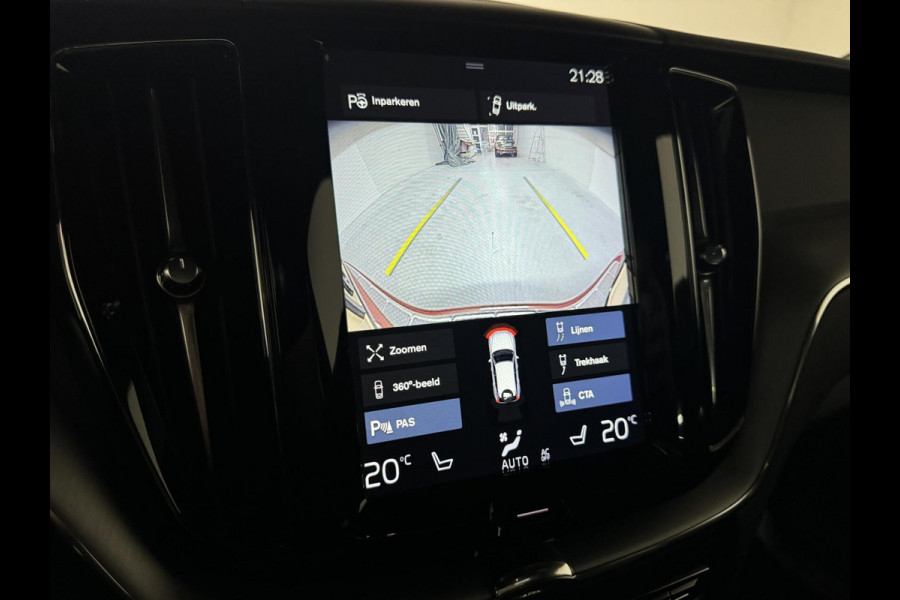 Volvo XC60 2.0 T8 Twin Engine AWD Pano Memory 360° HUD Autopilot Carplay Trekh. Volvo XC60 2.0 T8 Twin Engine AWD Pano Memory 360° HUD Autopilot Carplay Trekh.