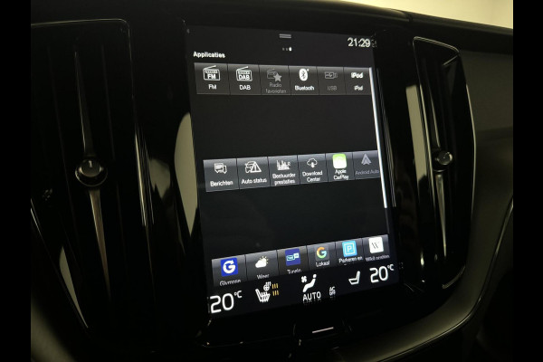 Volvo XC60 2.0 T8 Twin Engine AWD Pano Memory 360° HUD Autopilot Carplay Trekh. Volvo XC60 2.0 T8 Twin Engine AWD Pano Memory 360° HUD Autopilot Carplay Trekh.